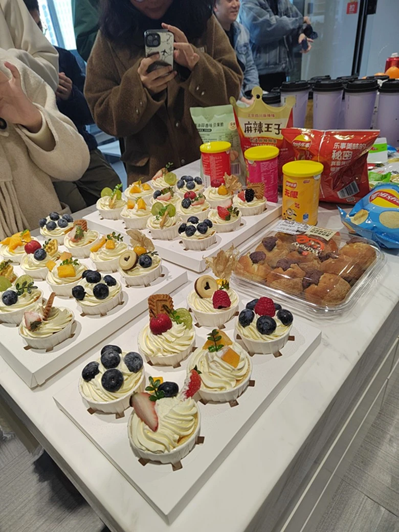 Bemore Optics Team Rallies For Cross-Border E-Commerce Promotion, Delivering ...